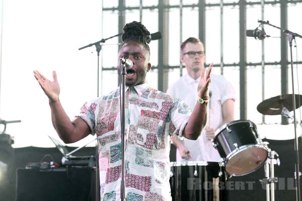 YOUNG FATHERS - 2014-07-05 - BELFORT - Presqu'ile du Malsaucy - 